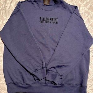 TAYLOR SWIFT ERAS TOUR BLUE CREWNECK SWEATSHIRT! THE ONE THAT’S BEEN SELLING OUT